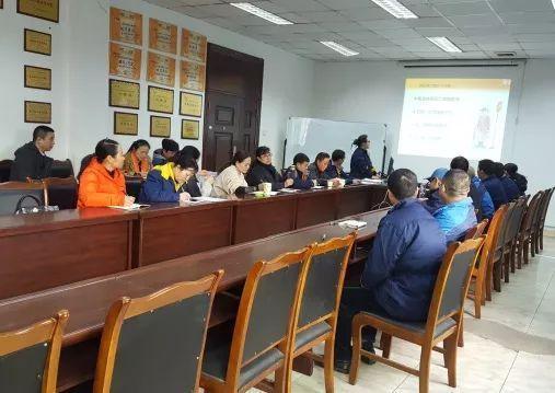 为什么中介介绍工作多是电子厂？工厂为何不自招？现实原因剖析